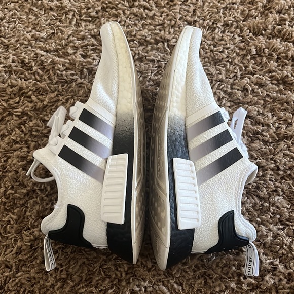 🖤✨ADIDAS NMD SNEAKERS✨🖤 - Picture 7 of 11